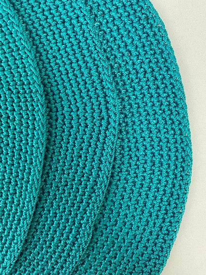 Fennco Styles Handmade Crochet Farmhouse Placemats 14-inch Round, Set of 4 - Decorative Table Mats for Home Décor, Dining Table, Banquets and Special Events