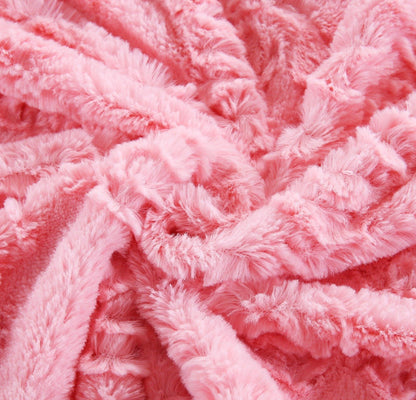 DaDa Bedding Luxury Blossom Pink Rose Buds Pink Sherpa Backside Faux Fur Throw Blanket (BL-171752)